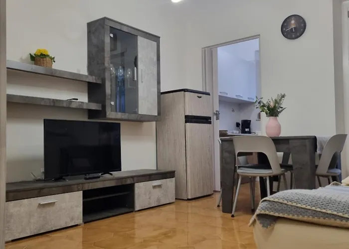 Elegante E Silenzioso Con Box Auto - San Paolo Appartamento *